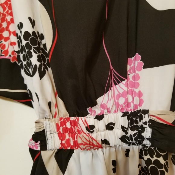 New York & Company Kimono Style Top - Picture 5 of 8